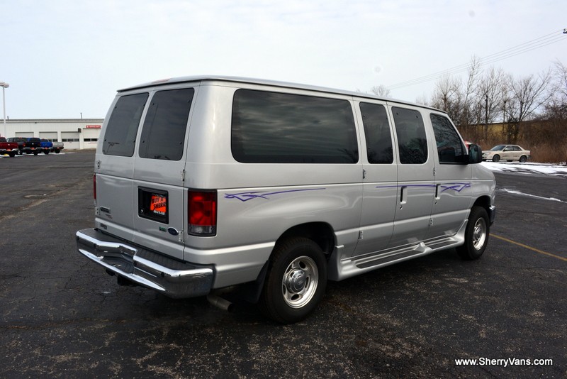 2011 Ford econoline 15 passenger #6