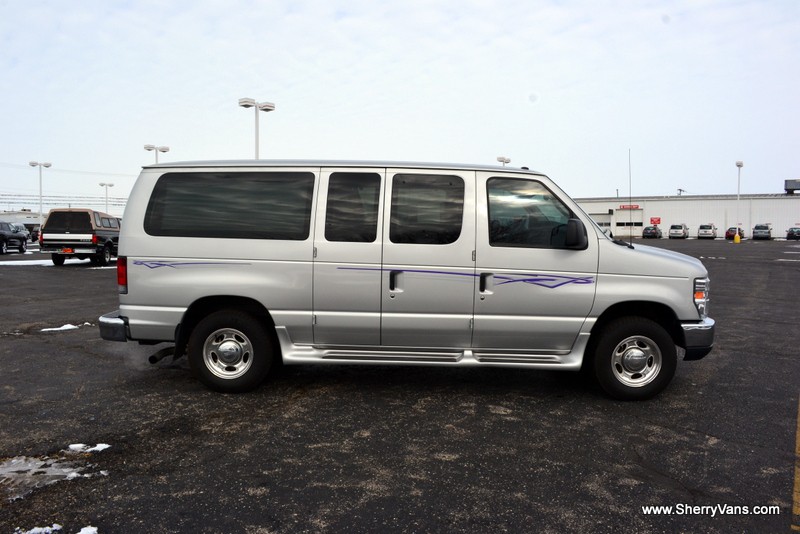 2011 Ford econoline passenger van #5