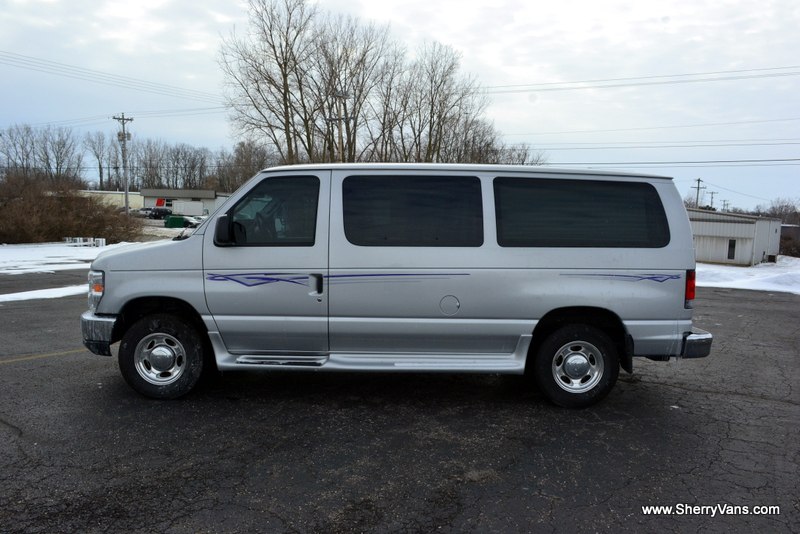 2011 Ford econoline 15 passenger #5