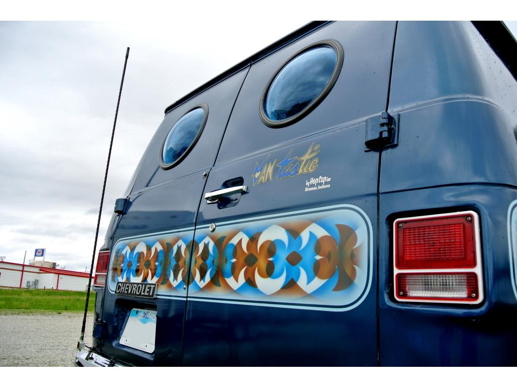 1977 Chevrolet Conversion Van Hop Cap VanTastic 7 Passenger