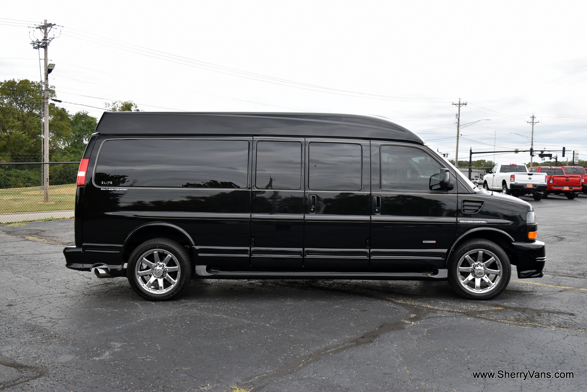 2014 GMC Conversion Van Southern Comfort 9 Passenger CP16126T