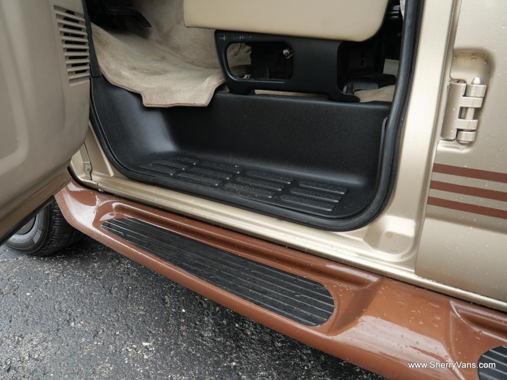 2012 GMC Conversion Van Rocky Ridge 7 Passenger CP16308T