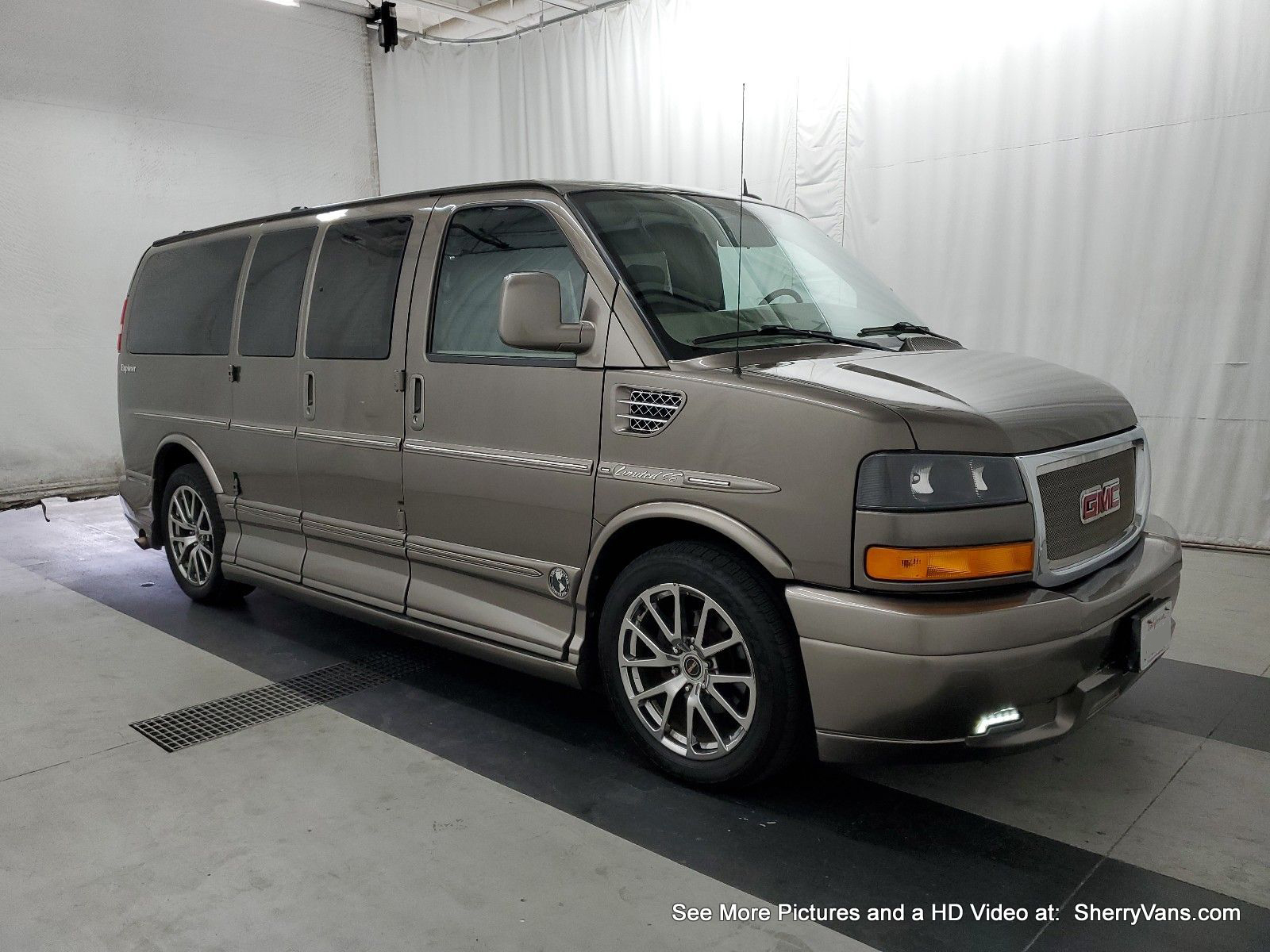 2013 GMC Conversion Van Explorer Vans 7 Passenger D1187315