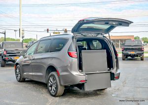 chrysler-voyager-wheelchair-van