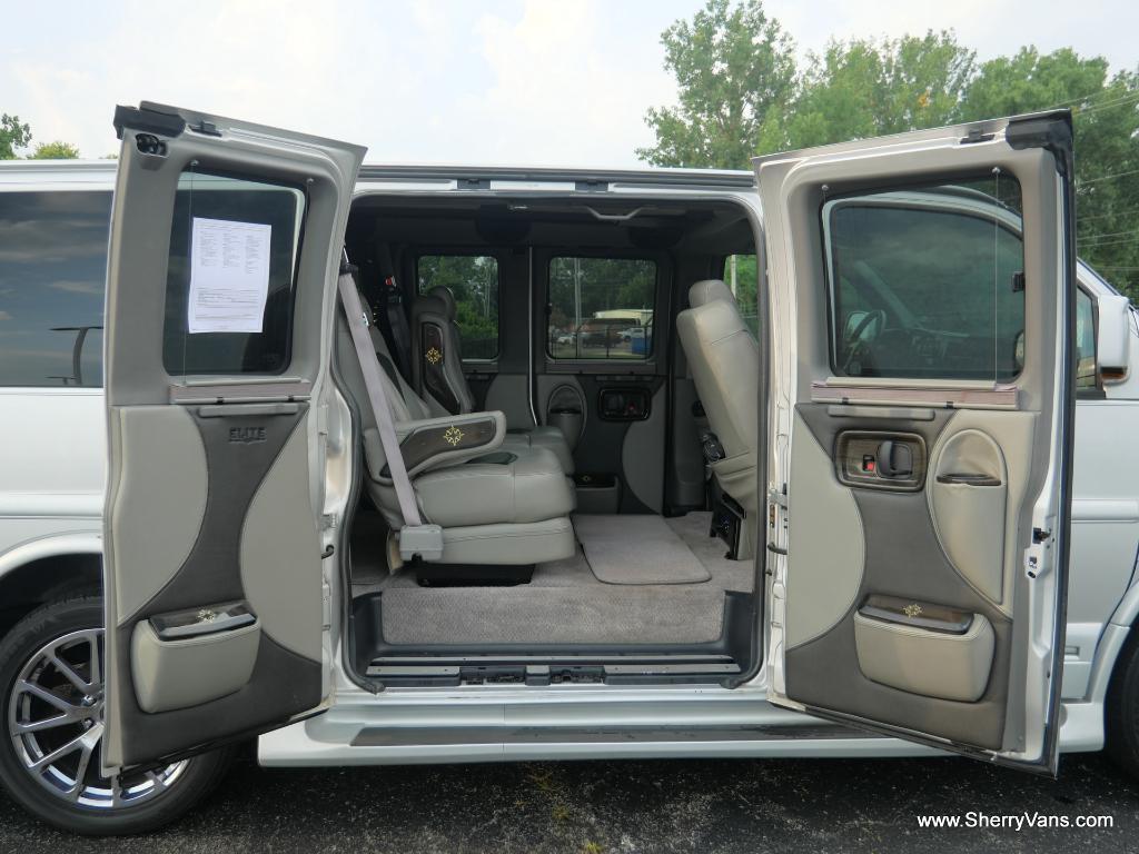 2012 GMC Conversion Van Southern Comfort 7 Passenger CP16611T