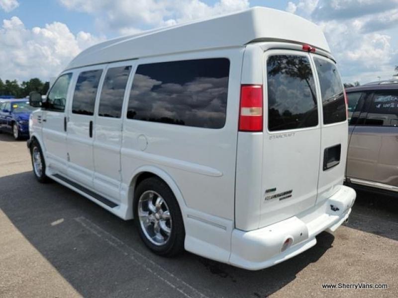2010 Chevrolet Conversion Van Starcraft 7 Passenger CP16622T