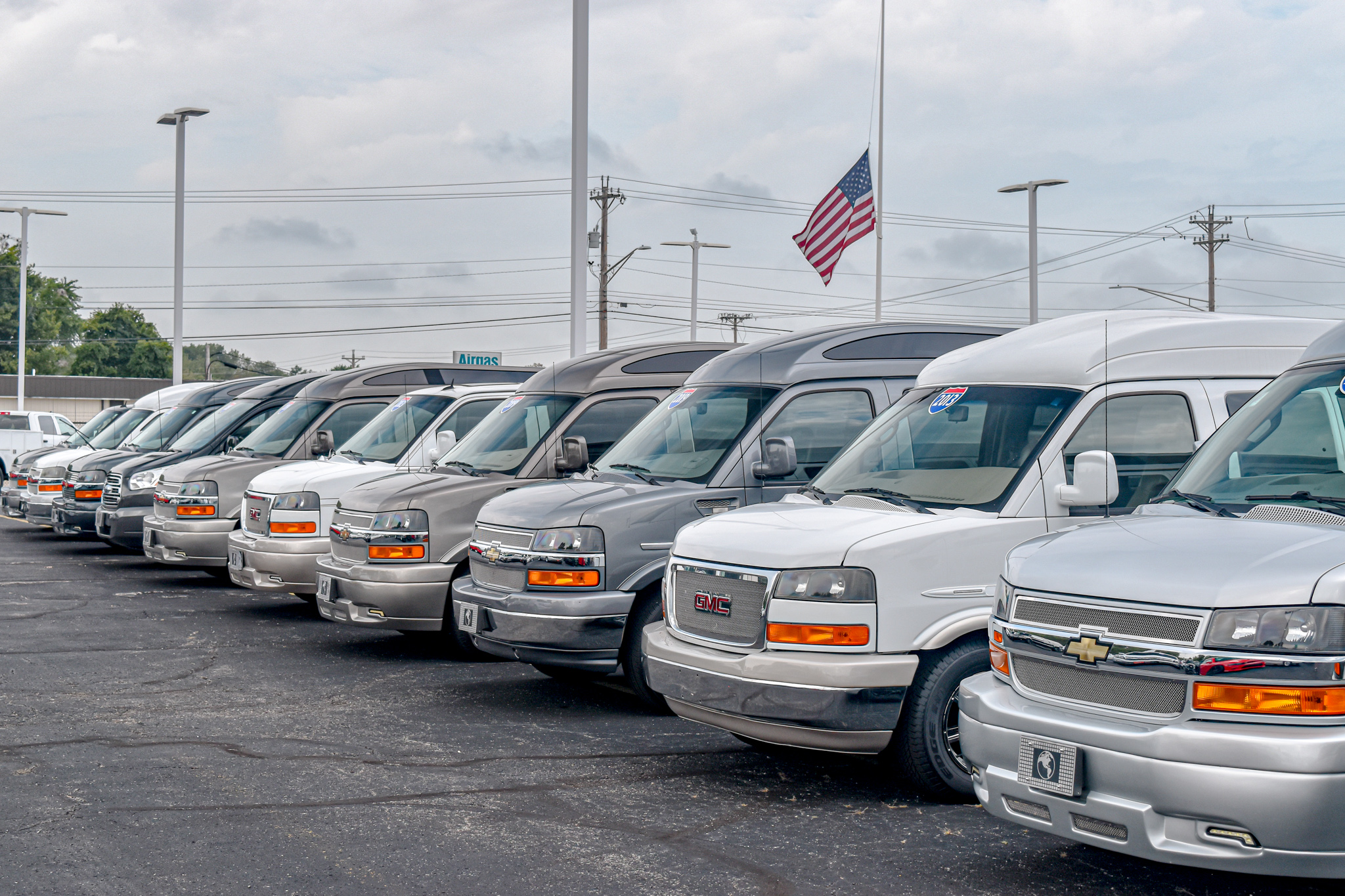 We Buy 9, 12, and 15 Passenger Vans Conversion Vans For Sale at Paul