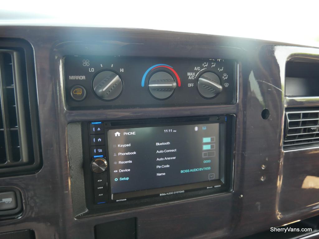 2006 GMC Conversion Van Regency 7 Passenger 30389AT Conversion