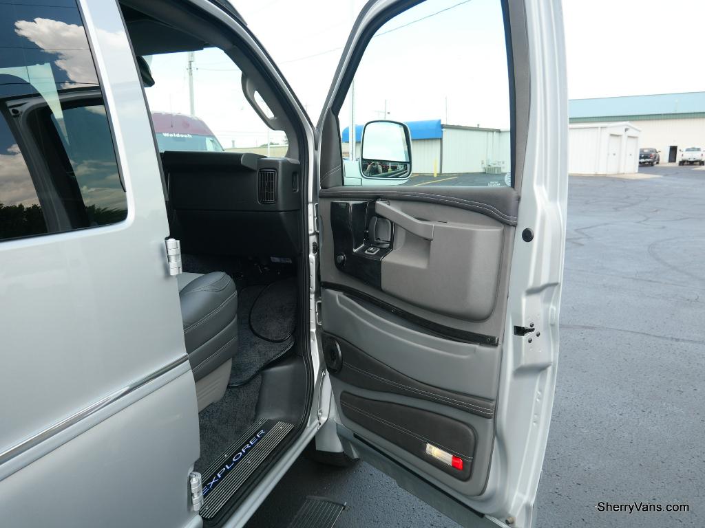 2022 Chevrolet Conversion Van Explorer Vans 9 Passenger CP16787T