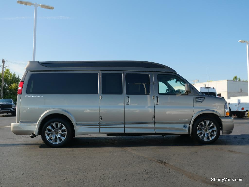2022 Chevrolet Conversion Van Explorer Vans 9 Passenger CP16836T