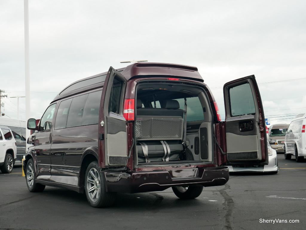 2017 Chevrolet Conversion Van Explorer Vans 7 Passenger CP16827T