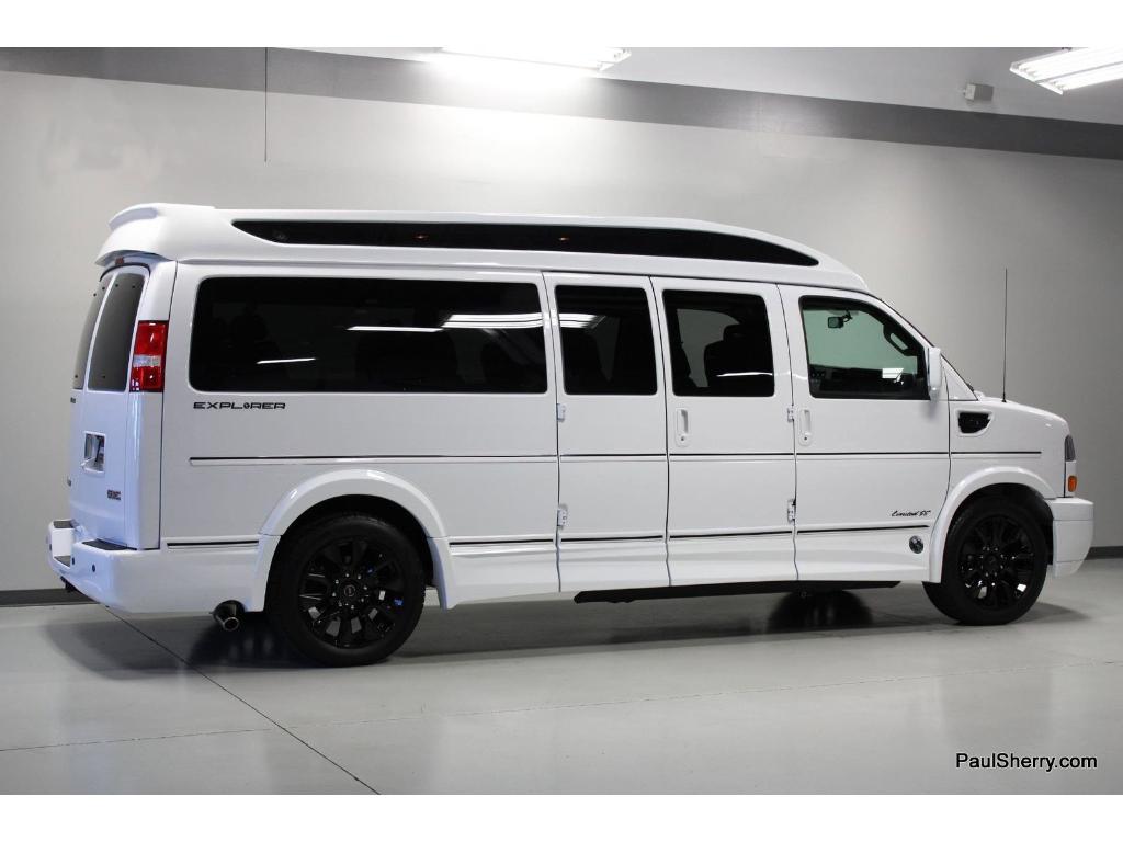 2022 GMC Conversion Van Explorer Vans 9 Passenger CP16947T