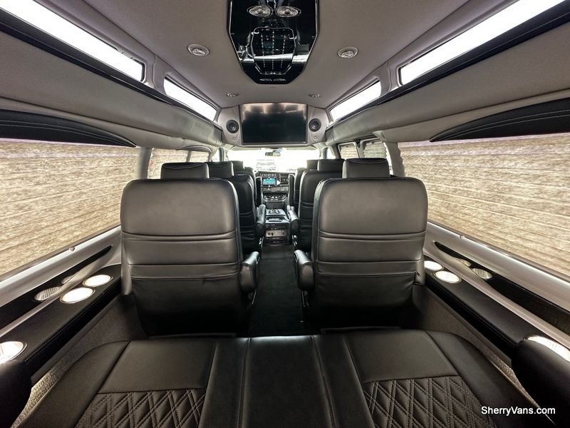 2022 Chevrolet Conversion Van Explorer Vans 9 Passenger CP16988T